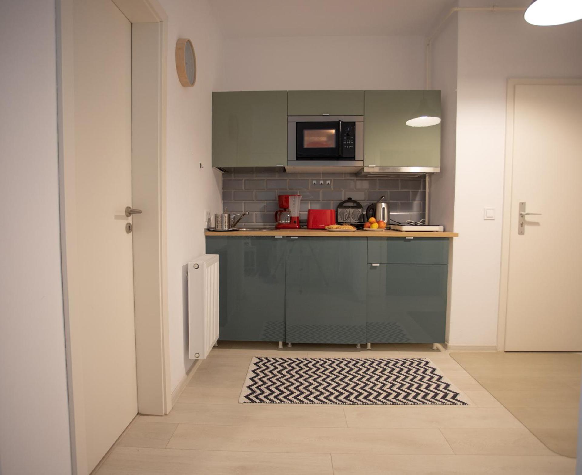 Blue 1 Apartment *