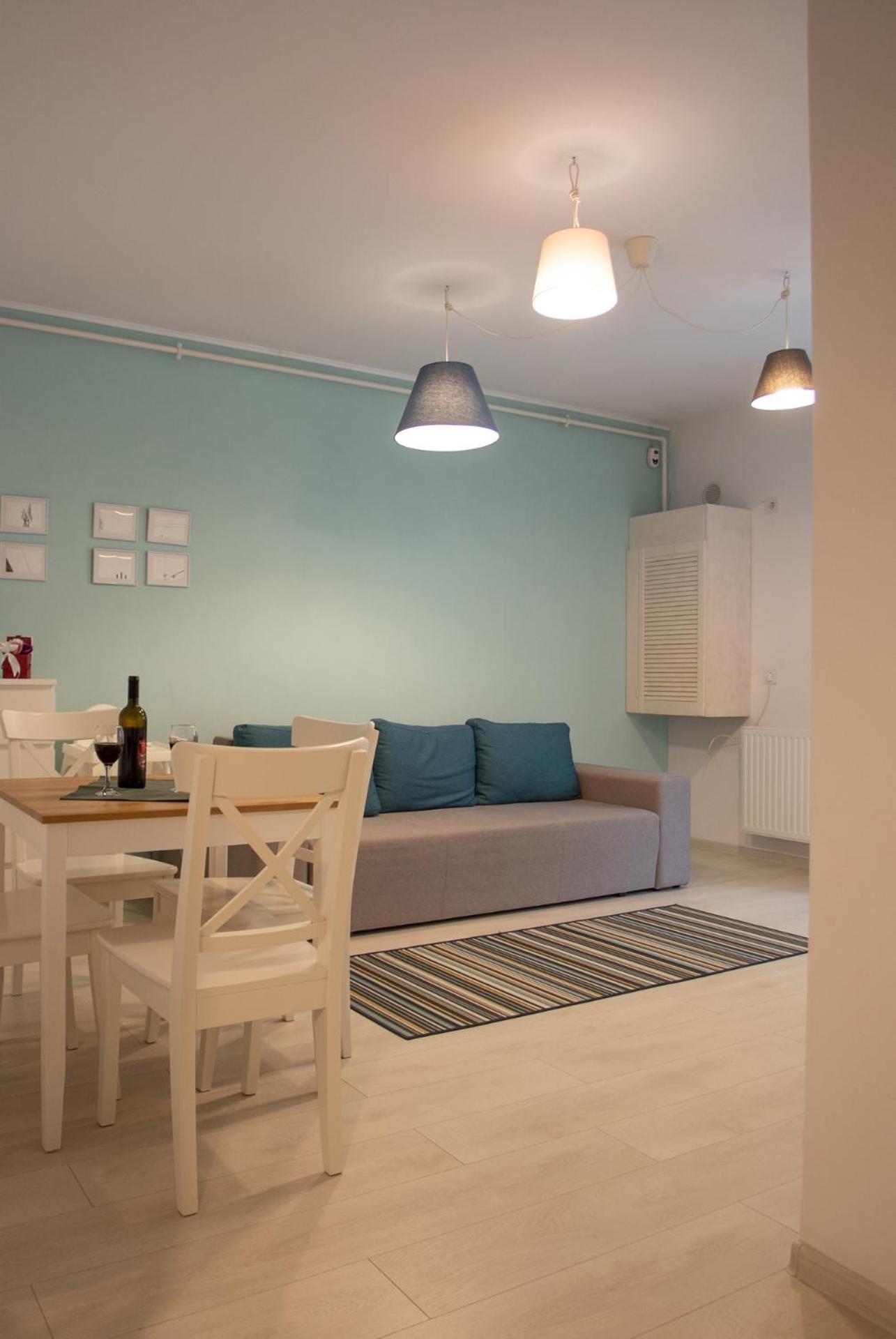 Blue 1 Brasov